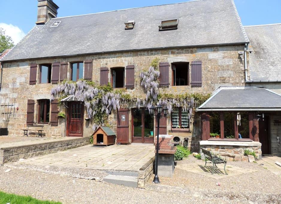 Villa Bienvenue A La Seliniere ! Champ-du-Boult Exterior foto